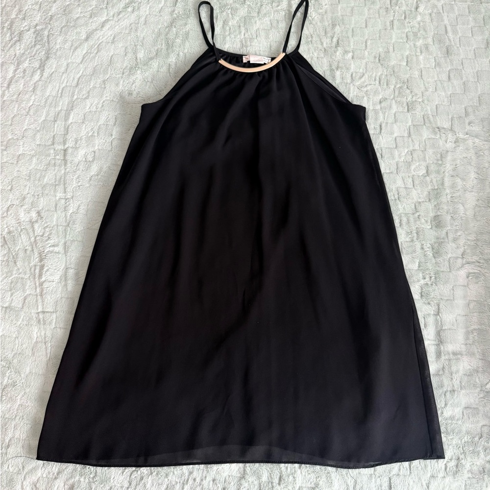 Black Sleeveless Dress